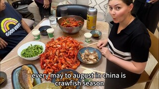 The annual crayfish party hosted by Chinese-American families
