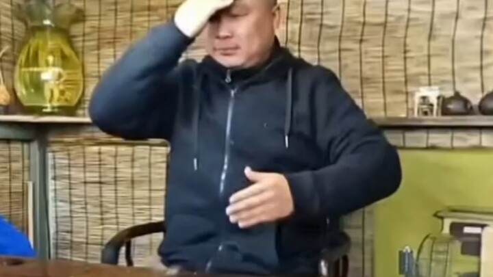 Trà Kung Fu, hãy uống tại bàn trước!
