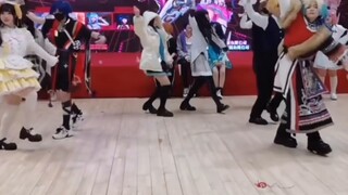 توفير الوقت: شخص من دار رعاية المسنين يذهب إلى معرض مانغا ويصادف أغنية الأرض!