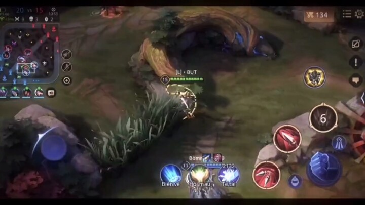 Sao quăng có cái nịt thoi mà được hồi nhiều máu thế nhỉ :)) #gamehay