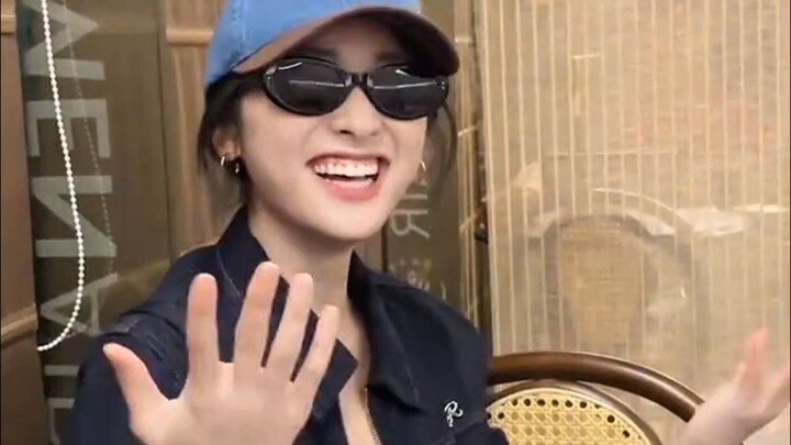 Shen Yue, yang sudah berteman akrab dengan Tuhan, ikut membangun mental ala drama Amerika