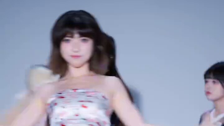 Cover dance Hands Up｜Berjuang melawan asam laktat di otot setiap detik｜Mencoba mengendalikan ekspres