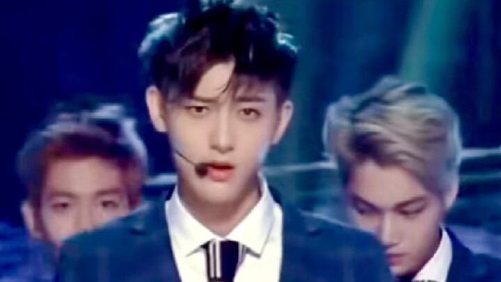LOL, finally understand why he opened "Roar" hahahaha