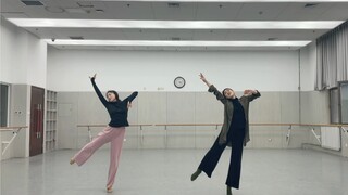 Han and Tang Dynasty Classical Dance "Ode to the Goddess"