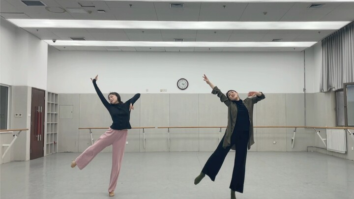 Han and Tang Dynasty Classical Dance "Ode to the Goddess"