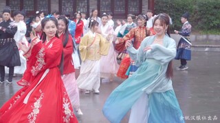 How can you wear Hanfu and not dance to "Night Songs of the Great Tang Dynasty"? !