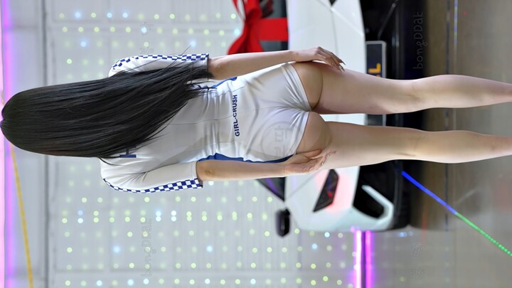 غل كراش ها يون رقص مثير وساخن 4K