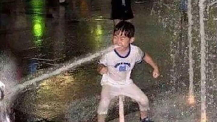 Đen, góa phụ [Loạt trailer hài hước]