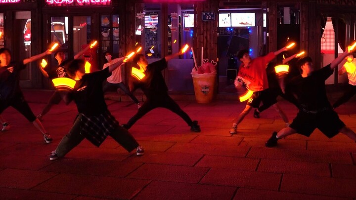 [WOTA Art] หวนคืนหัวใจเดิม ตีเพชรดังหน้าร้านกาแฟ AKB48