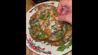 ผัดมะเขือยาว