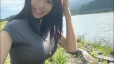 Main di pinggir sungai yuk