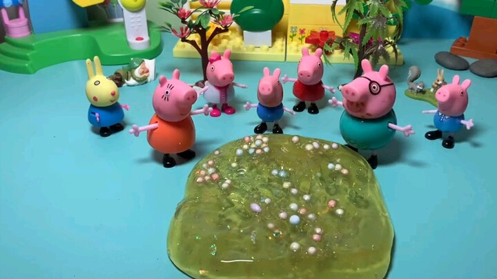 Hoạt hình đồ chơi: Gia đình lợn nghịch bùn