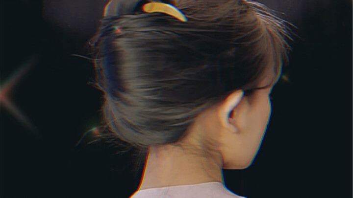 Still that coiled-up hairstyle I was called “Shen Yin Deng” for countless times last month—this time