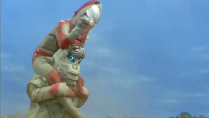 [Jack] As we all know, "Ultraman's battle" always has some strange fighting methods, but they often 