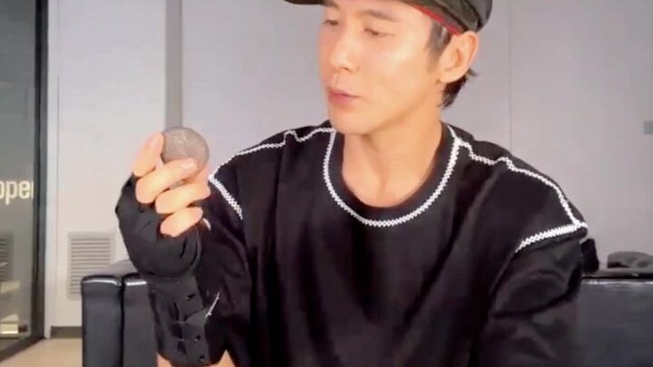 Mysterious guest drops in on the livestream!