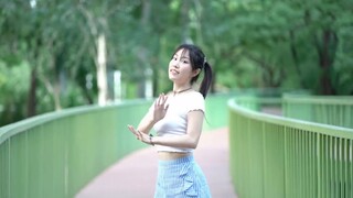Summer is here again. Is there someone you like in this city? ꈍ◡ꈍ 《Summer in a Small Town》
