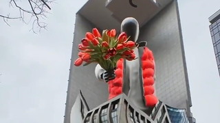 Nghệ thuật kỹ thuật số siêu thực trên đường phố Dubai