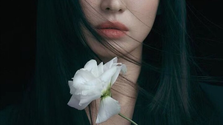 Tolong! Bagaimana kamu bisa begitu populer di Asia selama lebih dari 20 tahun tanpa bakat yang nyata