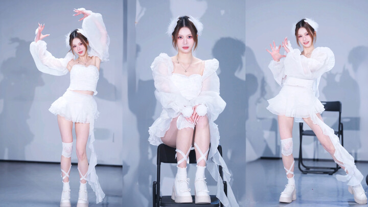 【Full Moon】The white moonlight has descended—let me be your moon, okay?