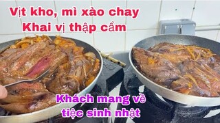 Đồ ăn đem về cho tiệc sinh nhật/vịt kho mì xào chay/cuộc sống pháp/món ngon mỗi ngày/cách nấu ăn