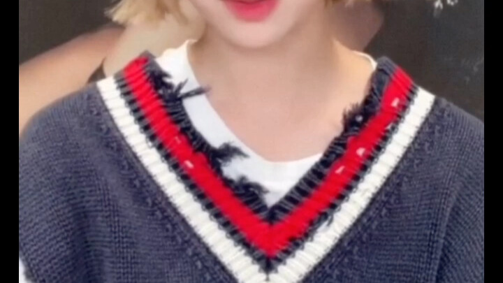 【คิม มินจอง】เดิมทีไม่ได้รู้สึกอะไรกับเธอ แต่พอได้ดูงานเซ็นหนังสือของทีมฤดูหนาว