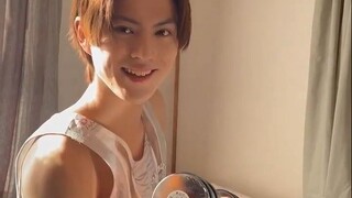 [Jane Hideyoshi] Is Ukiyo Hidetoshi training his muscles to participate in the DGP Desire Contest?