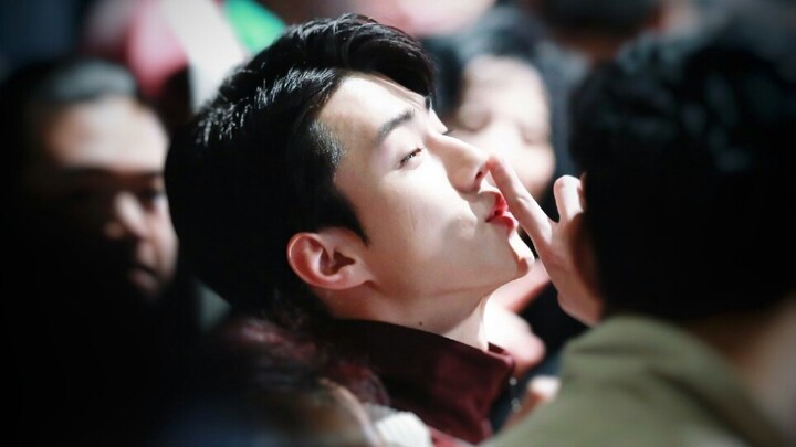 [Sehun Oh] 81 Heart-Fluttering Moments: Swinging on the Swing, Childhood Friends, Falling for You at