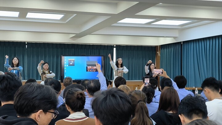 文化交流/留学生的跳舞/西北师范大学