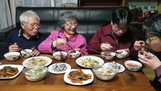 시원하고 칼칼한 오징어무국 먹방, 배추두부요리, 톳나물 두부무침, 동치미, 갓김치, 가족먹방 MUKBANG KOREAN FOOD COOKING ASMR | EATING SHOW