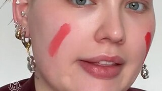 Bedak tabur apa ini? Apakah benar-benar sehebat itu dalam mengunci riasan?