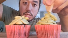 ASMR EATING SOUNDS - MATCHA CHOCOLATE CUPCAKE