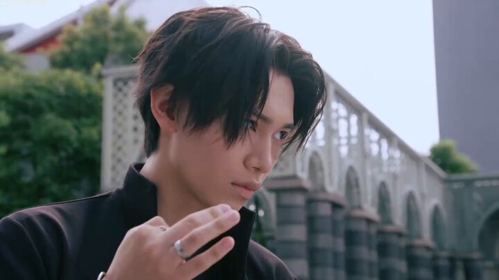 [Dubbing] During the Spring Festival, in order to save the ratings, the general actually...