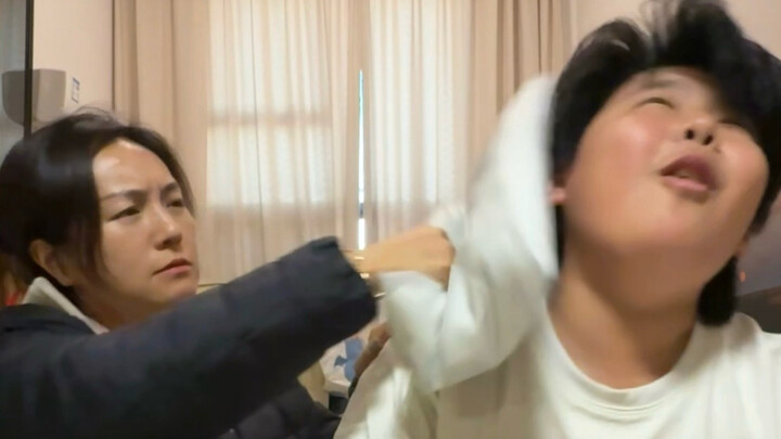 “Cuộc đấu trí đỉnh cao với mẹ”