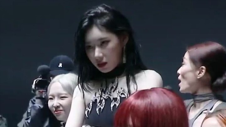 ถูกหลี่ไฉหลิงเต้นจนหล่อจนร้องไห้ (หน้าตาเฉยตอนท้ายนี่ฉันทนไม่ไหวจริงๆ