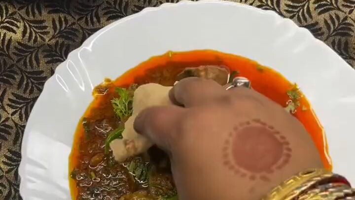 mutton gravy with mutton masala