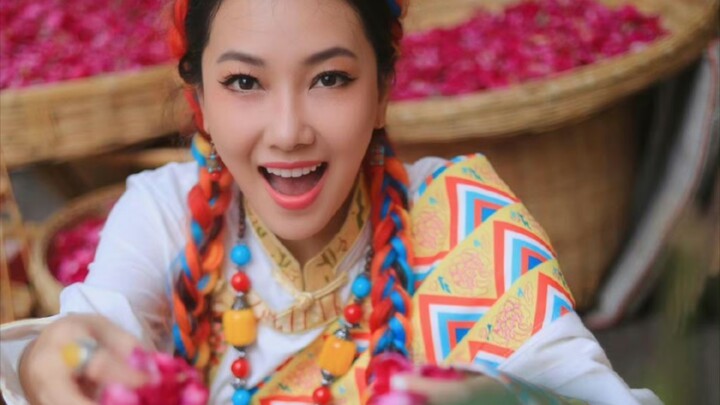 ดาราไทยพี่สาวจันทร์เที่ยวเมืองต้าหลี่ของจีน! เธอคงเป็นดาราไทยคนเดียวที่มาเที่ยวจีนบ่อยขนาดนี้เลยนะ!