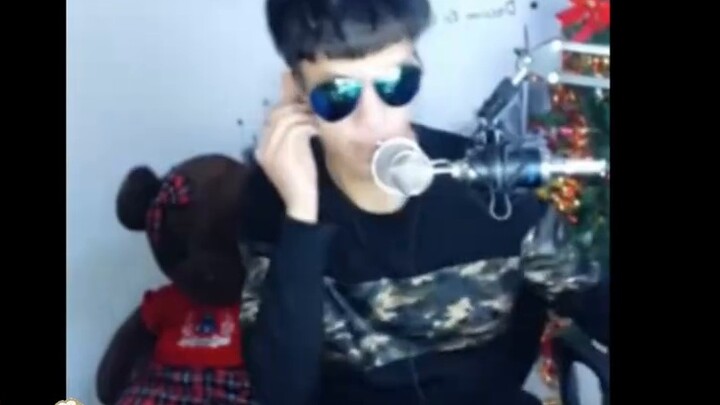 It’s useless to watch these videos at home on live broadcast!