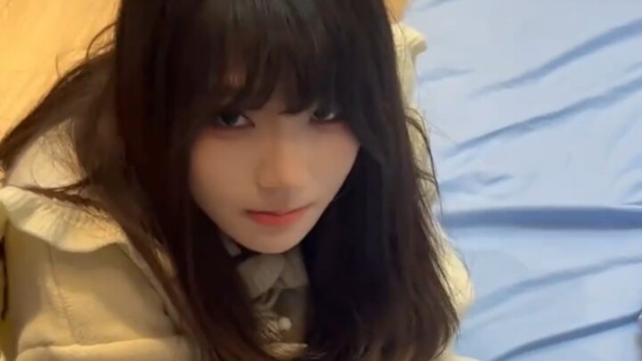 I caught my little sister sneaking into my room red-handed—I’ve got to teach her a proper lesson!