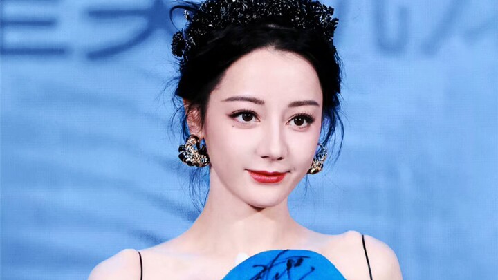 Nghe [Tần Lam] nói mà thấy cay mắt, [Địch Lệ Nhiệt Ba] thật sự biết nghĩ cho người khác quá, hy vọng