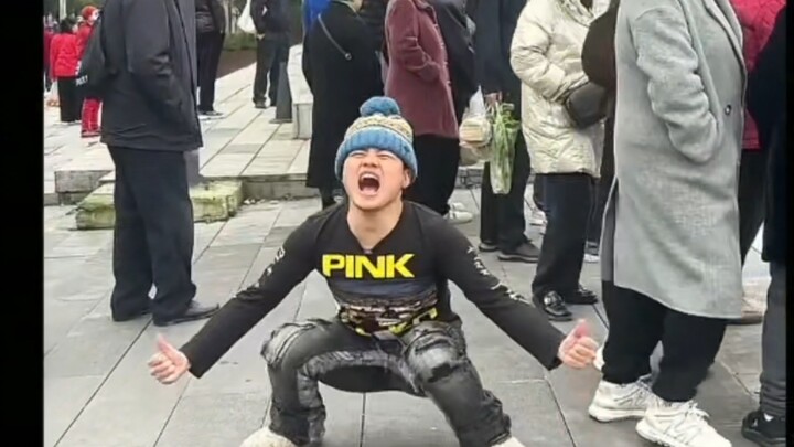 ตอนนี้สุดยอดมาก ว่ากันว่า ควอน จี-ยง เคยเลียนแบบเขาด้วย ที่มา: ฉลาดดราก้อน