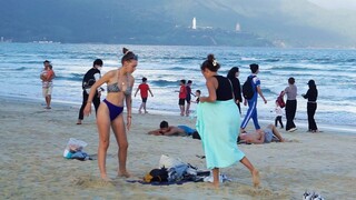 Vietnam Beach Scenes Vlog 125 - Walking Around See So Many Beautiful Girls, Great Beach Enjoy Life