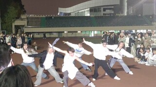 Debut roadshow Poppin'Love di Wuhan! Rekaman langsung seluruh grup pada penampilan perdana di South 