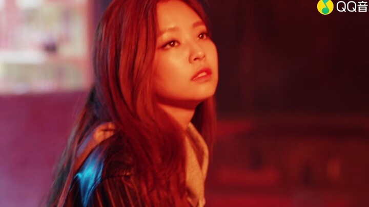 فرقة الفتيات الجديدة BLACKPINK من YG تطلق الفيديو الموسيقي لأول مرة