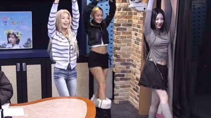 【Shuhua, Minnie, Mina】Đài phát thanh nhảy bài hát Mono