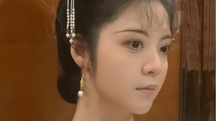 Don't look at me as delicate, I have strength and means~