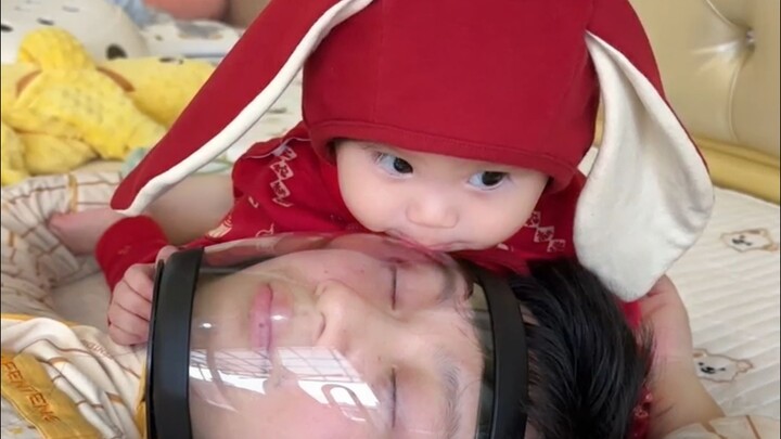 หน้ากากกันลูกวัว ใครเข้าใจก็ย่อมเข้าใจ… น่า暖: ทำไมวันนี้หน้าพ่อถึงดูแข็งๆ นะ?