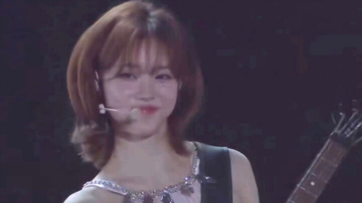 Electric Guitar Meets Girl Idol