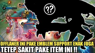 Offlaner ini pake emblem support jadi OP banget