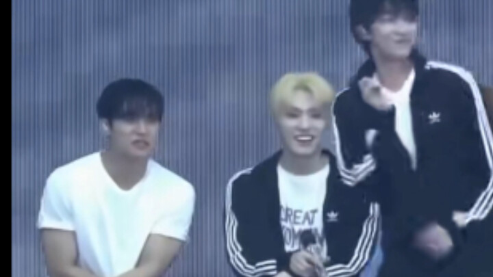 [Qu Ba] When Xu Minghao starts fishing for compliments, Xiao Qu’s expression gets pretty mixed—haha!