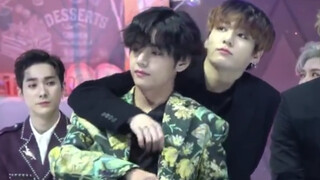 [Remix]Taekook moments from front view